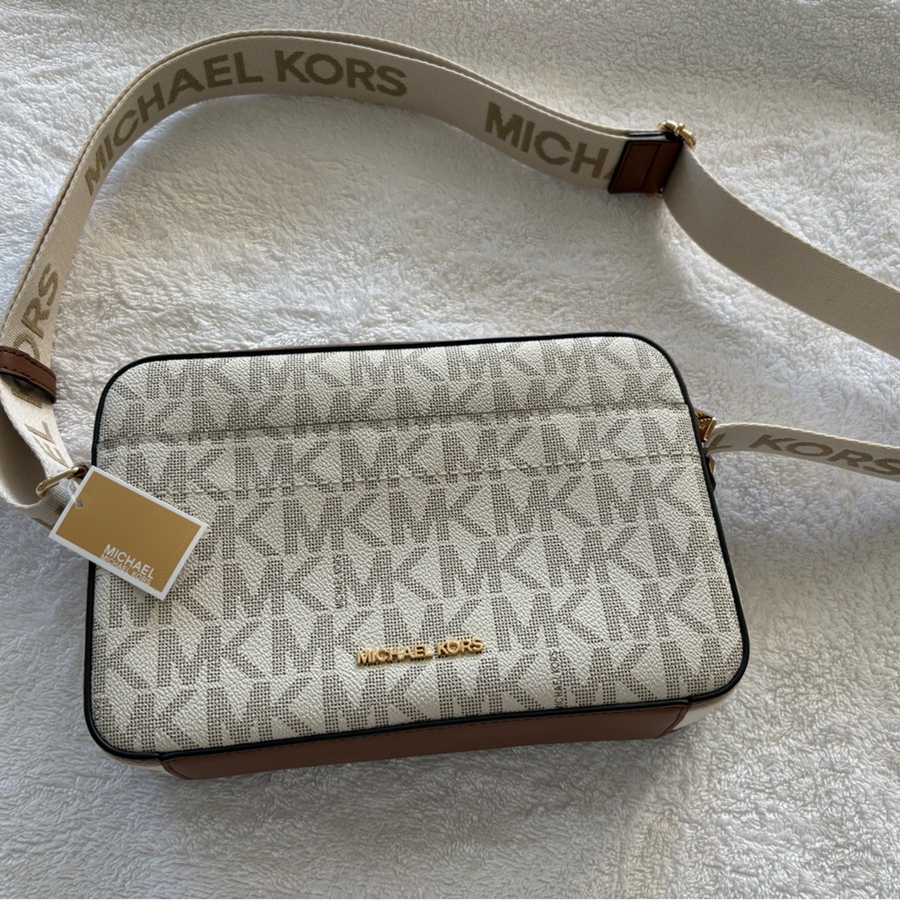 Michael Kors Signature Canvas Crossbody Bag - Vanilla/Acorn